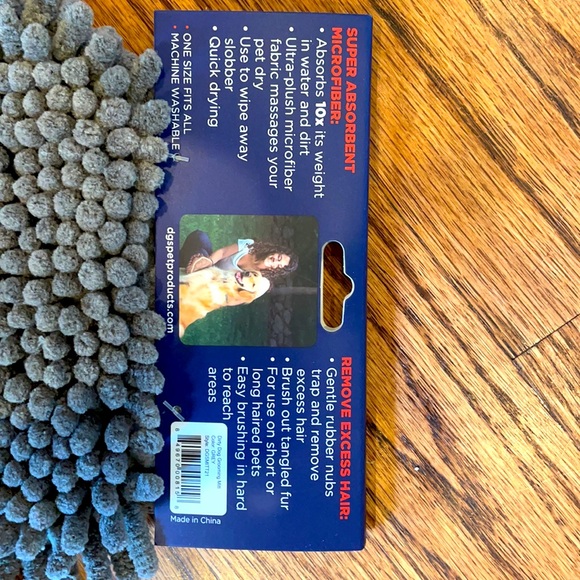 Dirty Dog Grooming Mit - Picture 3 of 6